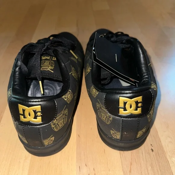 DC LIMITED EDITION TRAINER REMIX TRAVIS BARKER SNEAKERS